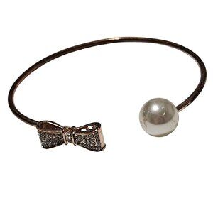 Elegant Rhinestone Bow Cuff Bracelet Faux Pearl Accent Gold Tone Fashion Jewelry